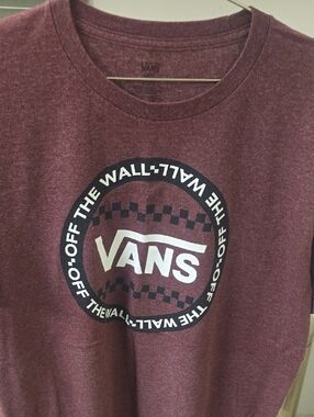 Vans "OFF THE WALL"  Burgundy Crewneck Tee w/OTW Graphic - Men's Large
